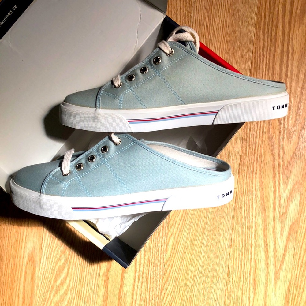 Tommy Hilfiger woman’s Tisbury Mule Sky Blue new size 11